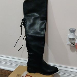 High black boots (worn once)